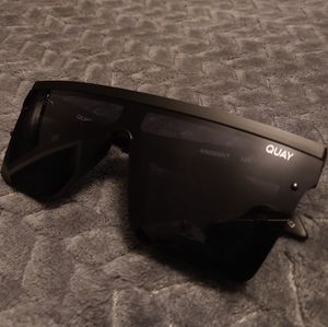 Quay Hindsight Sunglasses